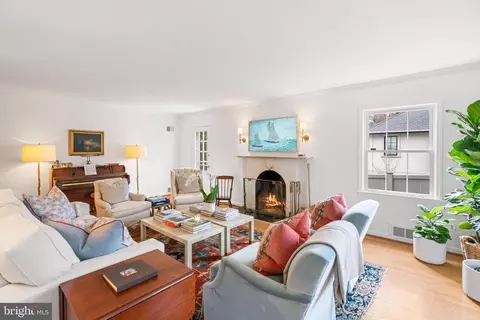 Living - 2618 30th St NW, Washington, DC 20008 photo 1 of 1