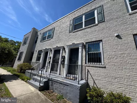 429 60th St NE #2, Washington, DC 20019