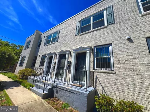 429 60th St NE #2, Washington, DC 20019