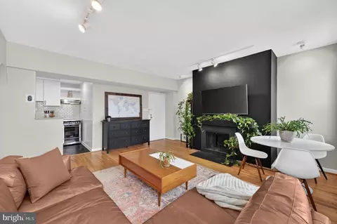 1736 Willard St NW #501, Washington, DC 20009