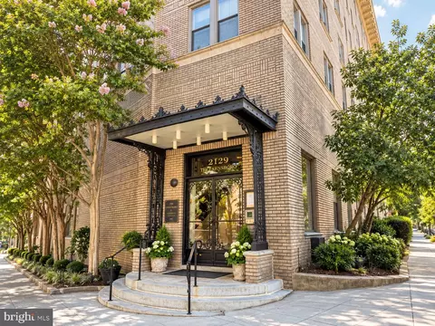 Exterior - 2129 Florida Ave NW #404, Washington, DC 20008 photo 2 of 11