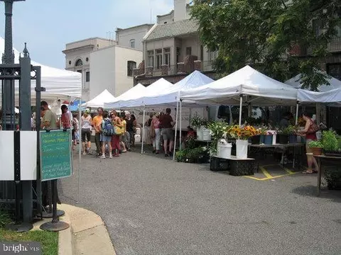 Exterior - 2129 Florida Ave NW #404, Washington, DC 20008 photo 9 of 11