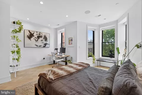 Bedroom - 1712 15th St NW #3, Washington, DC 20009 photo 4 of 4