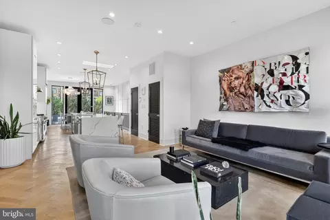 Entry Way - 1712 15th St NW #3, Washington, DC 20009 photo 1 of 2