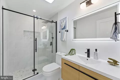 Bath - 4306 22nd St NE, Washington, DC 20018 photo 1 of 3