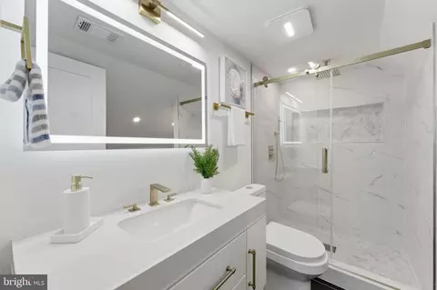 Bath - 4306 22nd St NE, Washington, DC 20018 photo 2 of 3