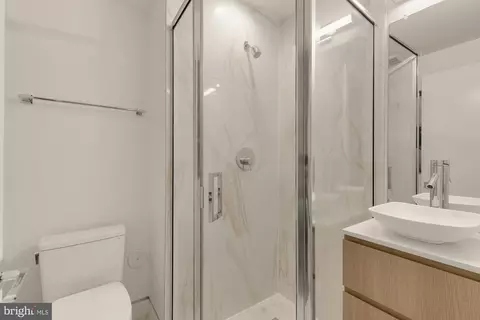 Bath - 4013 Davis Pl NW #1, Washington, DC 20007 photo 1 of 4