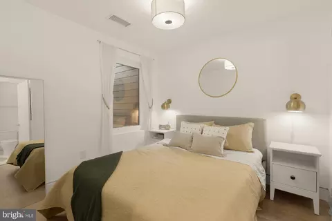 Bedroom - 4013 Davis Pl NW #1, Washington, DC 20007 photo 1 of 3