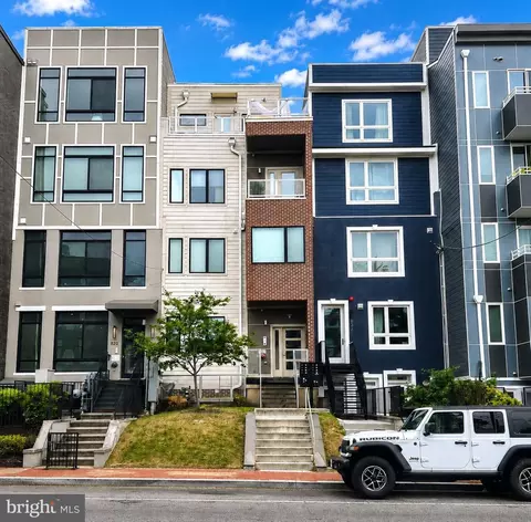 822 Kennedy St NW #3, Washington, DC 20011