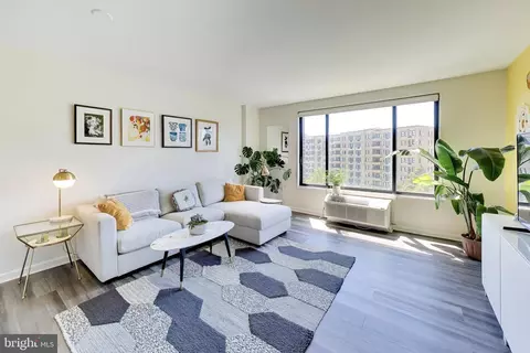 2501 Calvert St NW #711, Washington, DC 20008