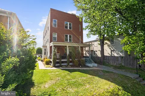 5516 14th St NW #5, Washington, DC 20011