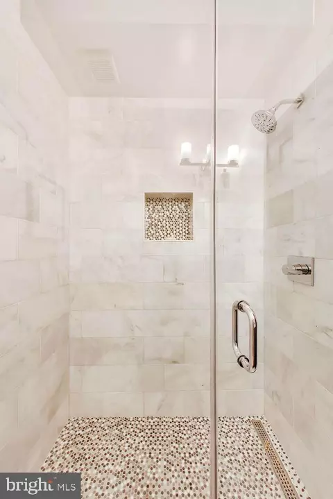 Bath - 310 V St NE #1, Washington, DC 20002 photo 2 of 3