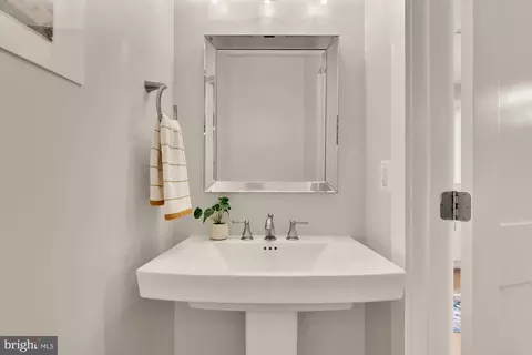 Entry Way - 518 23rd Pl NE, Washington, DC 20002 photo 2 of 3