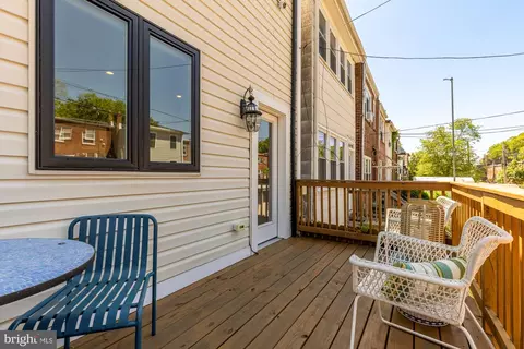 Exterior - 518 23rd Pl NE, Washington, DC 20002 photo 4 of 5