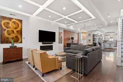 1414 Columbia St NW, Washington, DC 20001