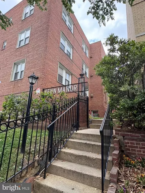 33 Kennedy St NW #B-1, Washington, DC 20011