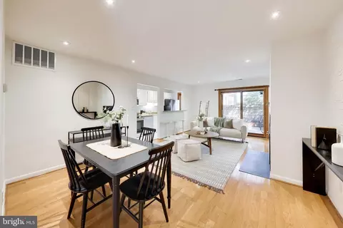 1313 Vermont Ave NW #9, Washington, DC 20005