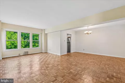 2500 Q St NW #449, Washington, DC 20007