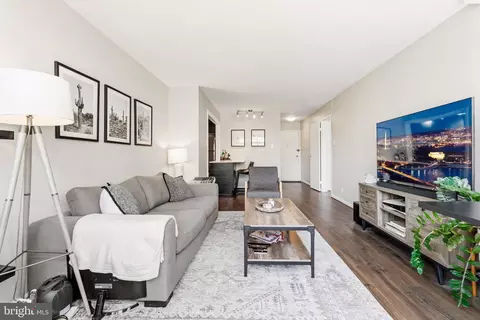 2401 H St NW #505, Washington, DC 20037