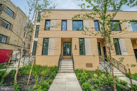 2905 Newark St NW, Washington, DC 20008