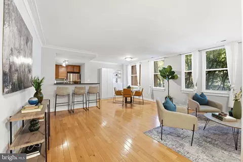 14 S Street St NE #201, Washington, DC 20002