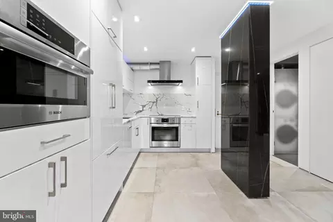 2320 Wisconsin Ave NW #202, Washington, DC 20007