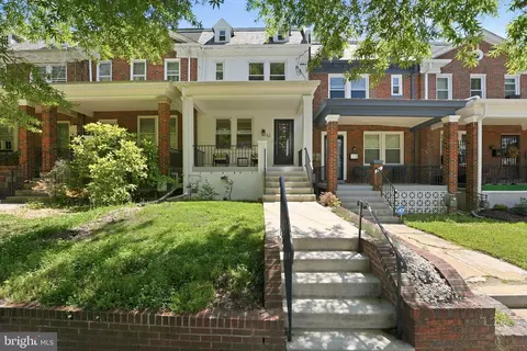 52 Hamilton St NW, Washington, DC 20011