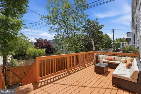 Exterior - 1609 G St SE, Washington, DC 20003 photo 2 of 4