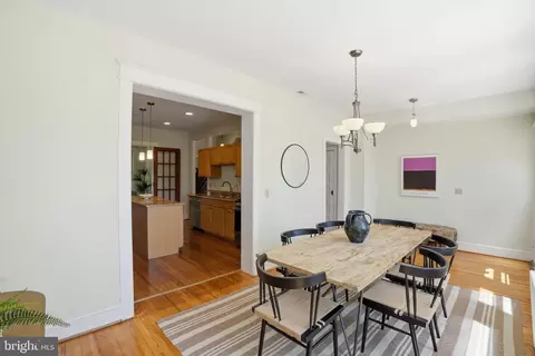 Dining - 1609 G St SE, Washington, DC 20003 photo 4 of 4