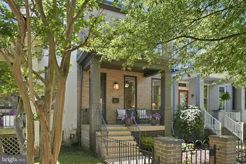 Exterior - 1609 G St SE, Washington, DC 20003 photo 4 of 4