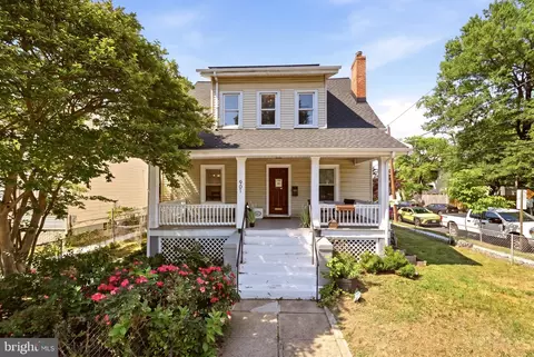901 Butternut St NW, Washington, DC 20012