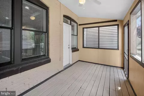 Exterior - 903 K St NE, Washington, DC 20002 photo 2 of 4