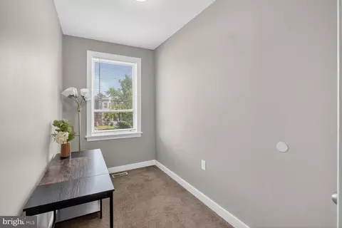 Entry Way - 903 K St NE, Washington, DC 20002 photo 5 of 6
