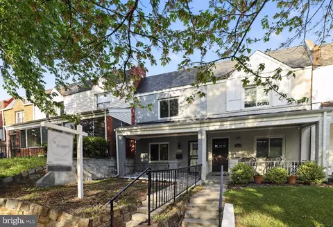 311 35th St NE, Washington, DC 20019