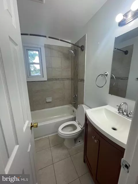 Bath - 641 49th St NE, Washington, DC 20019 photo 2 of 2