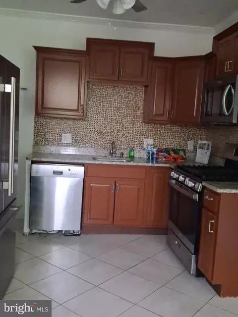 641 49th St NE, Washington, DC 20019