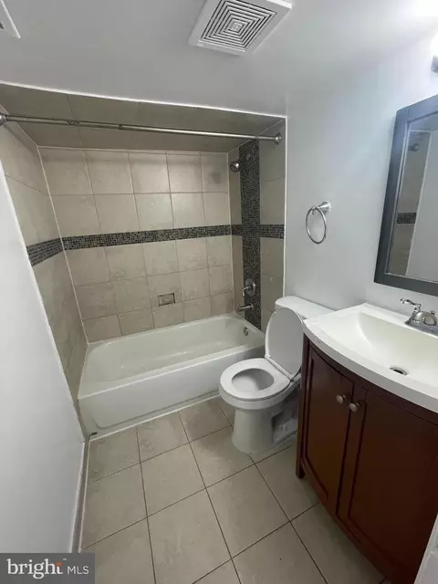 Bath - 641 49th St NE, Washington, DC 20019 photo 1 of 2