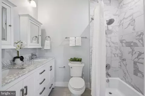 Bath - 1020 10th St NE, Washington, DC 20002 photo 2 of 5