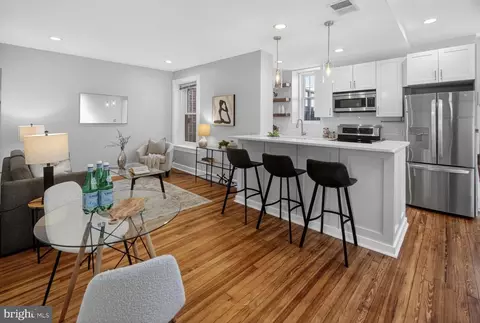 2510 Cliffbourne Pl NW #300, Washington, DC 20009