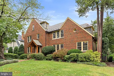 3805 Gramercy St NW, Washington, DC 20016