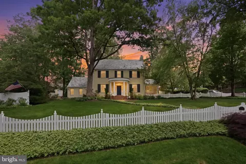 7101 Western Ave NW, Washington, DC 20015