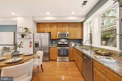 1425 C St NE, Washington, DC 20002 photo 6