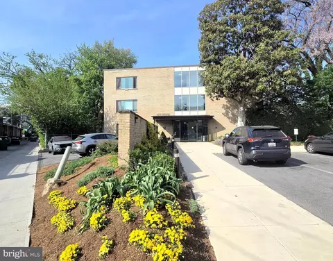 2755 Ordway St NW #208, Washington, DC 20008