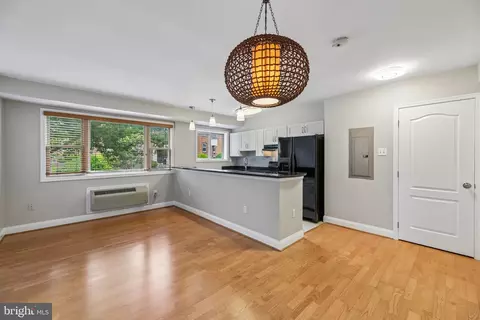 738 Longfellow St NW #217, Washington, DC 20011