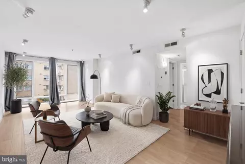 1423 Newton St NW #303, Washington, DC 20010