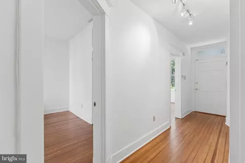 Entry Way - 916 E Capitol St NE, Washington, DC 20003 photo 8 of 8