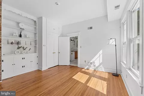 Bedroom - 916 E Capitol St NE, Washington, DC 20003 photo 6 of 10