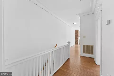 Entry Way - 916 E Capitol St NE, Washington, DC 20003 photo 3 of 8