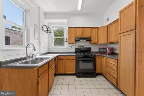 Kitchen - 916 E Capitol St NE, Washington, DC 20003 photo 1 of 8