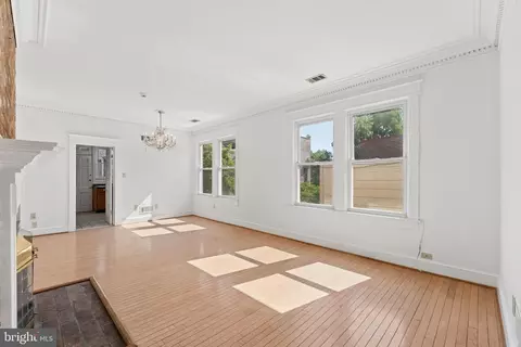 Living - 916 E Capitol St NE, Washington, DC 20003 photo 2 of 12